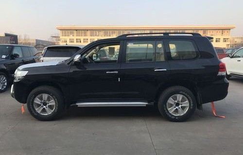 新款陆巡2022款价格图片(最新款陆巡图片)