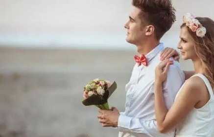 短剧中的夫妻，三年时光，妻子仍不识真面目