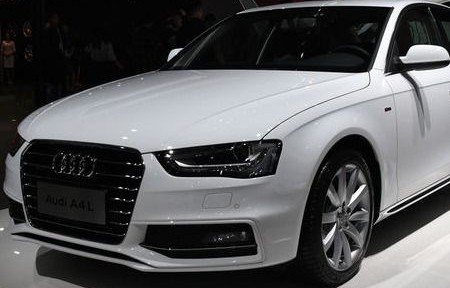 2016年的奥迪a4l值多少钱(二手奥迪a4l建议买几年的)