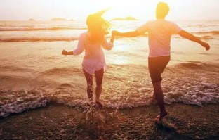 短剧风中有朵雨做的云——80集的浪漫与现实交织