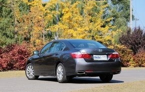 雅阁9代和9代半区别图(雅阁九代和九代半区别图片)