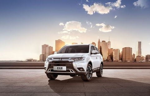 三菱欧蓝德的优缺点(三菱欧蓝德优势)