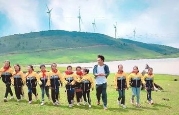 横扫四海，奔跑吧老师——乡村教育的力量