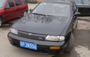 尼桑蓝鸟老款(尼桑蓝鸟老款电话怎么用)