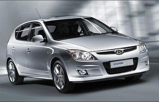 现代伊兰特2023款报价及图片大全(现代伊兰特2023款报价及图片大全发动机)