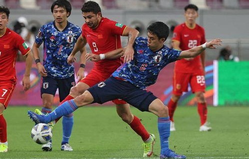 主场憾负——国足1比3不敌日本队，反思与展望