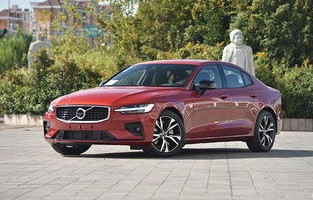 沃尔沃s60报价18万(沃尔沃s60价格2021款)