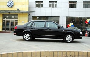 桑塔纳2023精英版图片及价格(桑塔纳2023精英版图片及价格汽车之家)