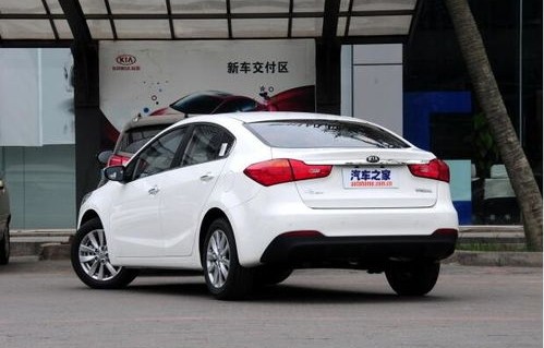 2013年起亚k3值多少钱(2013年的起亚k3值多少钱一个)