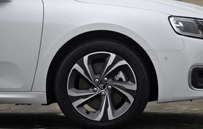 雪铁龙多少钱一辆(雪铁龙汽车多少钱一辆)