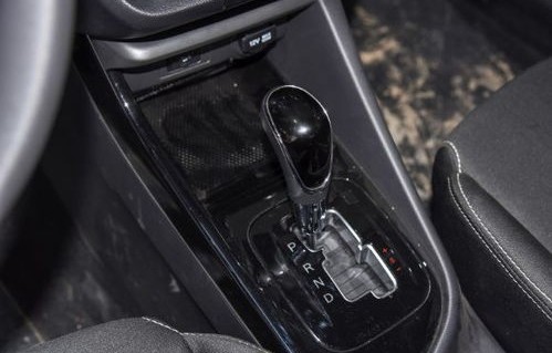 实用代步小轿车排行榜(最实用的小型代步汽车)