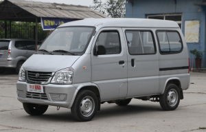 一汽佳宝v52(一汽佳宝v52电瓶在哪里)