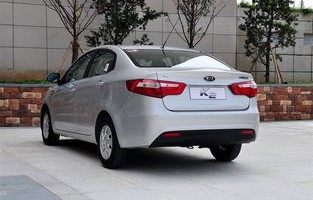 东风悦达起亚k2两厢车(东风悦达起亚k2三厢车)