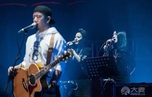 刀郎冲动的惩罚在澳门演唱会上的震撼演绎