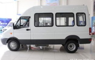 依维柯货车6万左右(依维柯货车6万左右的车型)