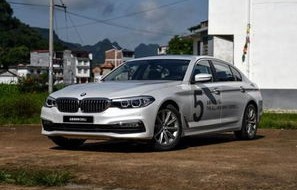 开宝马3系什么档次的人(宝马3系一般人养得起吗)