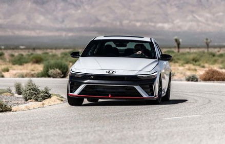 北京现代伊兰特2024款多少钱(伊兰特2024款)