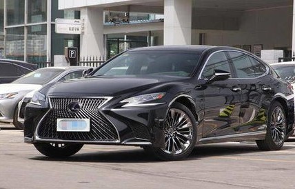 雷克萨斯和谁一个档次(雷克萨斯和谁合资)