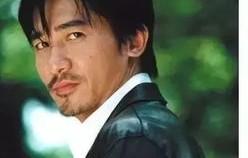 成龙深情发文悼念电影大师刘家昌