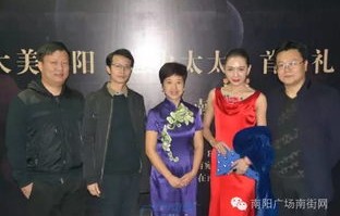 短剧首富太太秦天爱，大佬的魅力与传奇