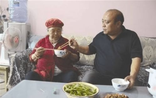 厨房的悲剧,丈夫为救妻子返回现场,不幸离世 厨房的悲剧,丈夫为救妻子返回现场,不幸离世