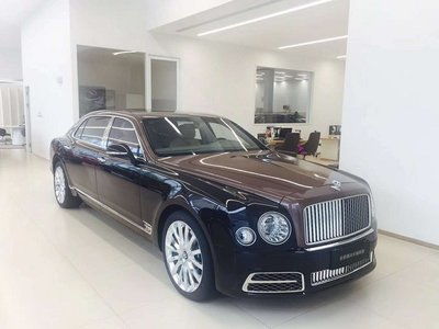 宾利轿跑车价格及图片(宾利车图片大全大图)