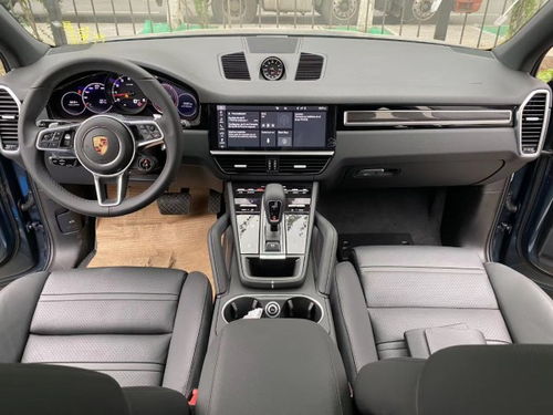 保时捷卡宴2020款(保时捷卡宴2020款油箱多大)