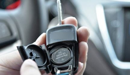 北京现代朗动(北京现代朗动车钥匙怎么换电池)