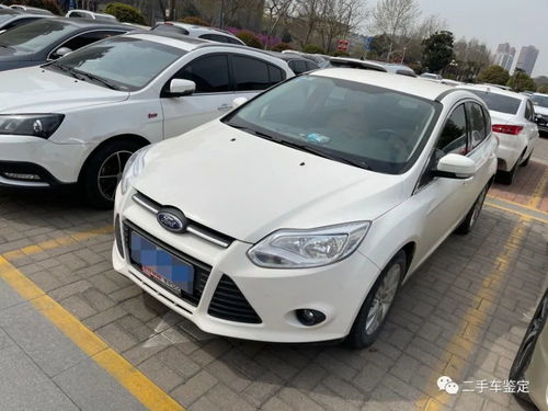 两厢福克斯(12年两厢福克斯)