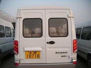 依维柯17座汽车报价图片(依维柯17座柴油版价格)