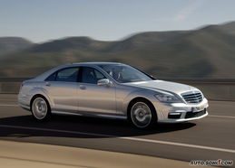 奔驰amgs65(奔驰amgs65报价及图片)