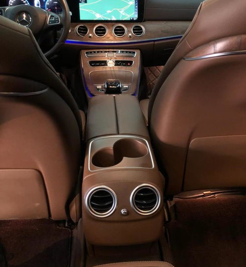 奔驰e200l价格(奔驰e200l价格多少钱一辆二手)