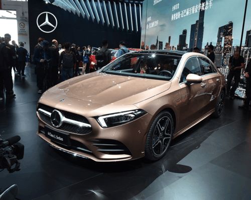 奔驰c63多少钱一台(奔驰c63多少钱一台新车)