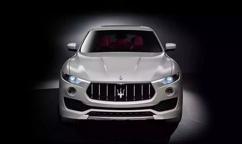 24岁女生指甲长出独特玛莎拉蒂标志的神秘故事