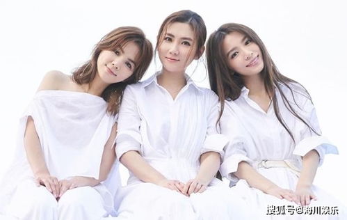 Selina携子共贺妹妹生日庆典