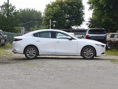 马自达3自动挡多少钱(马自达马三自动挡质量怎么样)