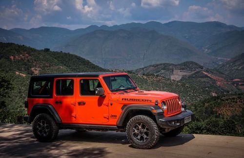 jeep牧马人红色(JEEP牧马人红色和大G)