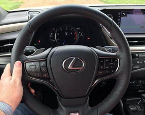 雷克萨斯es260价格(雷克萨斯es260价格及图片技术参数)