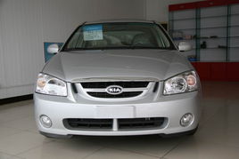 东风悦达起亚赛拉图图片(东风悦达起亚系列车图片大全)