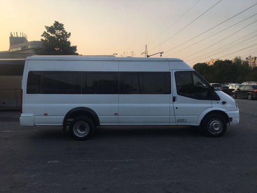 福特新全顺四驱4wd(福特新全顺四驱房车)