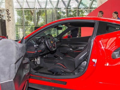 汽车图片真实(汽车图片真实照片空间大) 汽车图片真实(汽车图片真实照片空间大)