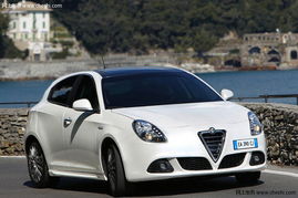 阿尔法罗密欧多少钱一辆车(阿尔法罗密欧多少钱一辆车包装)