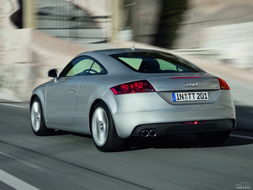 奥迪tt图片(奥迪tt图片高清大图)