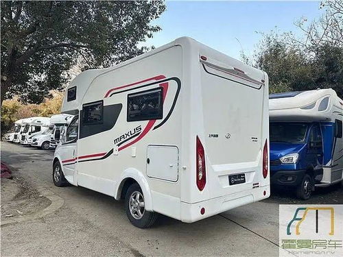 上汽大通v80房车报价(各种房车报价上汽大通原厂房车v80)