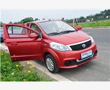 众泰云100(众泰云100原装电池价格)