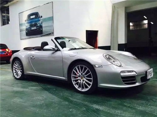 保时捷跑车敞篷多少钱(保时捷跑车敞篷多少钱粉色)