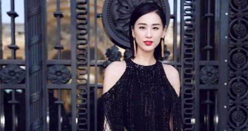 揭秘黄圣依家族背景,从平凡到辉煌的蜕变 揭秘黄圣依家族背景,从平凡到辉煌的蜕变