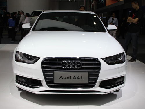 奥迪rs8(奥迪rs8黑武士落地多少钱)