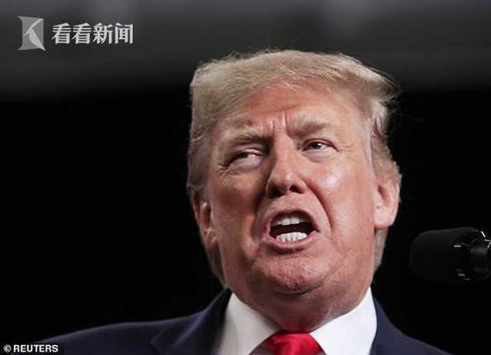 佩洛西发言遭遇台下高喊滚出去事件分析