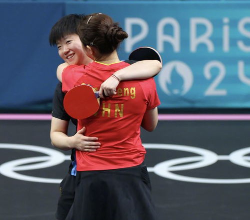 陈梦采访中的笑容，三十次的喜悦与荣耀